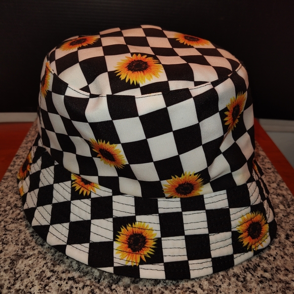 Sunflower Checkered Bucket Hat - Picture 4 of 5